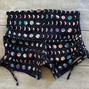Onzie Shorts In Size Small/medium